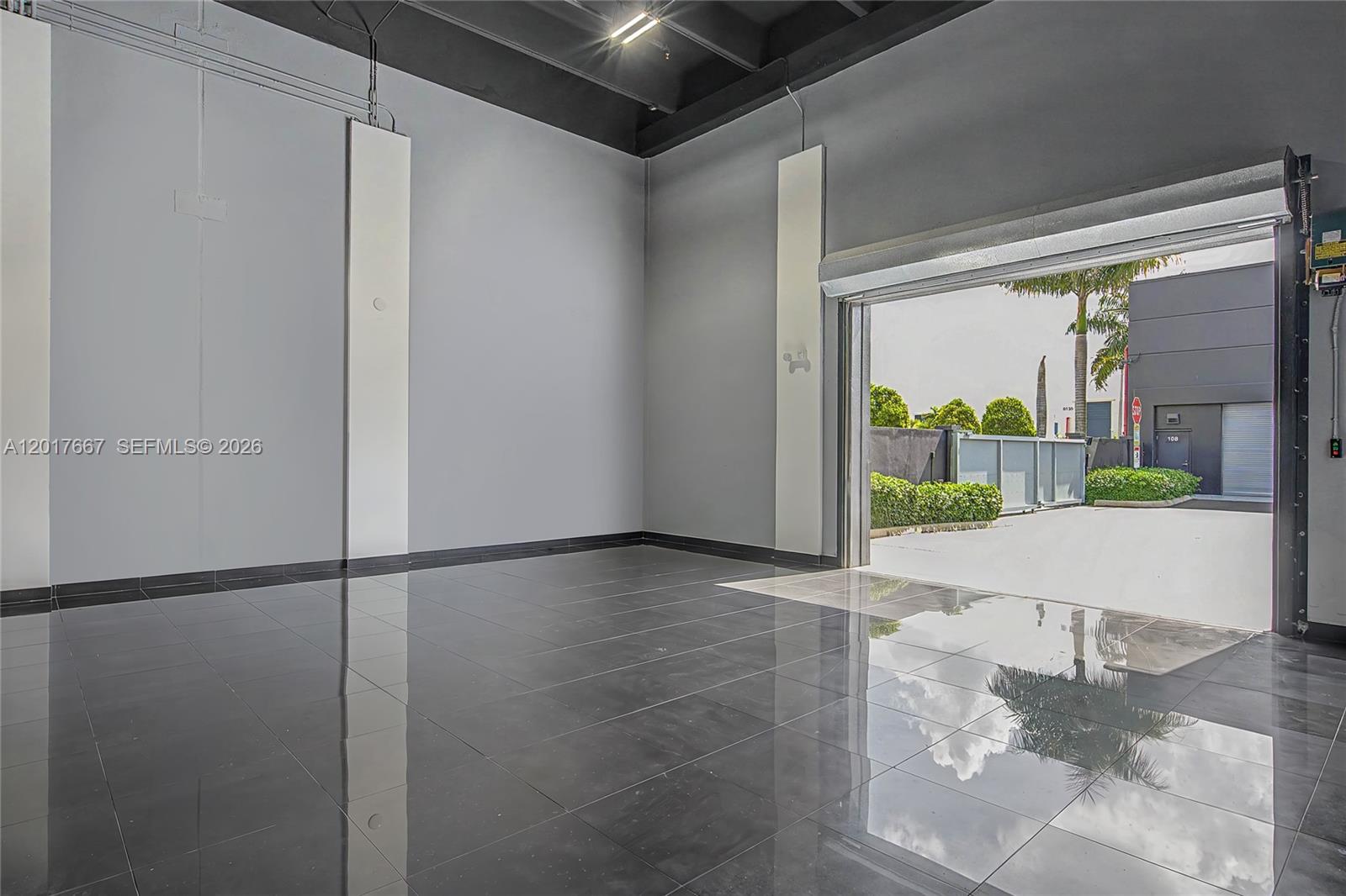 See details 205 / sq. ft. $ 2026-05-12 0 Photo