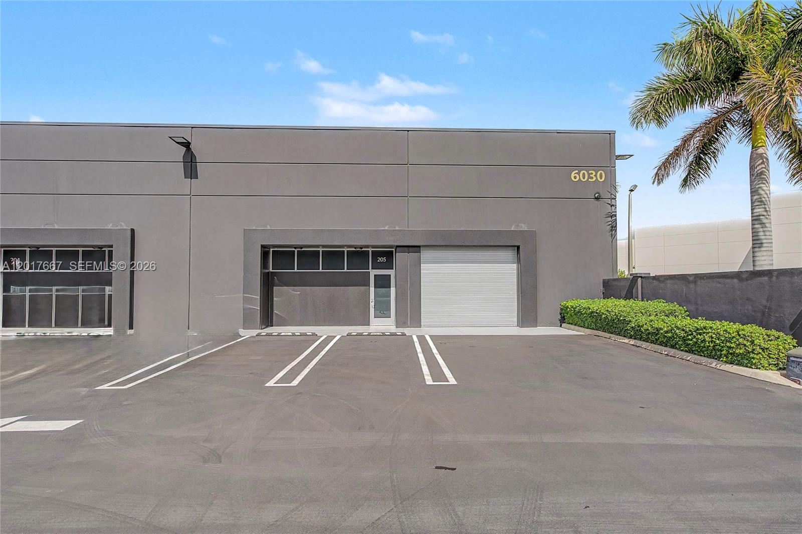 See details 205 / sq. ft. $ 2026-05-12 0 Photo