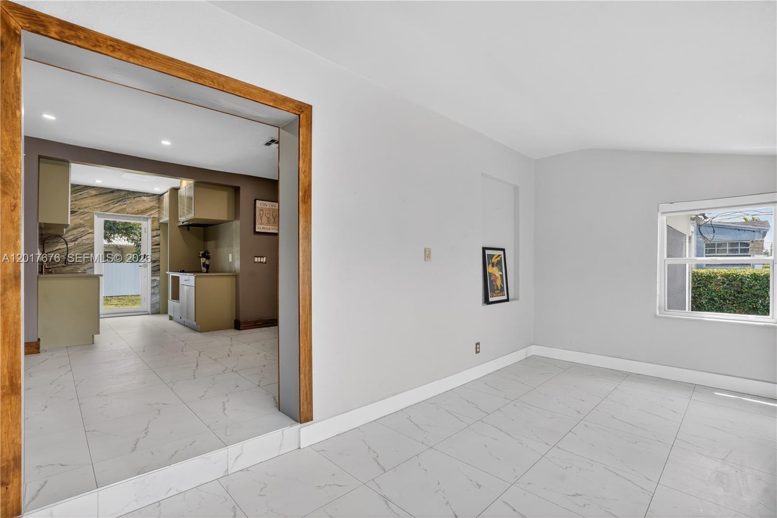 1130 3 / 2 1131 sq. ft. $ 2026-10-16 0 Photo