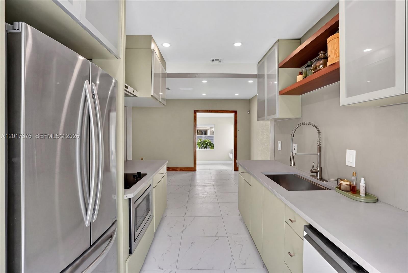 1130 3 / 2 1131 sq. ft. $ 2026-10-16 0 Photo
