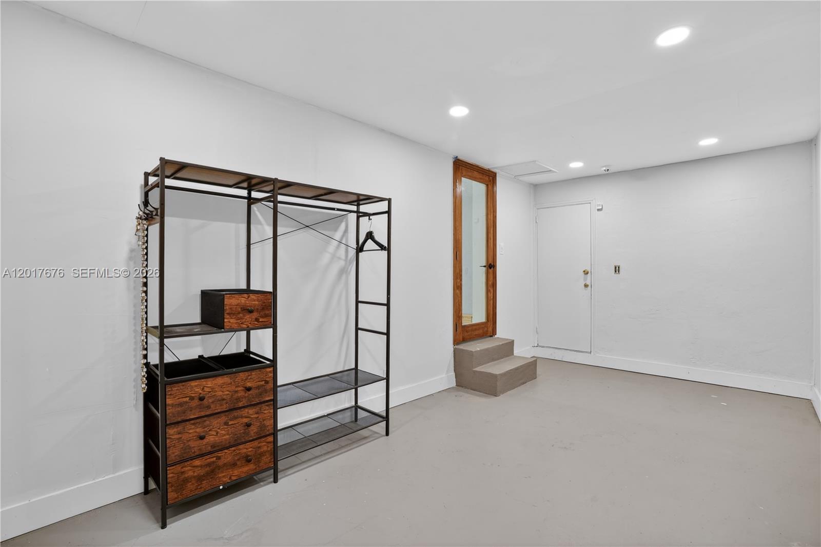 1130 3 / 2 1131 sq. ft. $ 2026-10-16 0 Photo