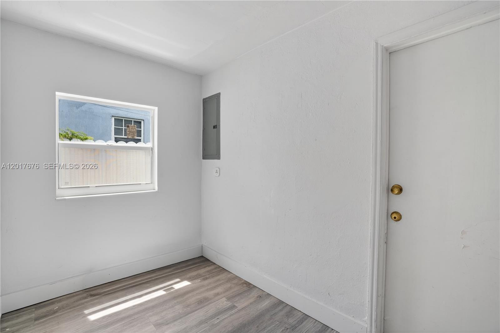 1130 3 / 2 1131 sq. ft. $ 2026-10-16 0 Photo