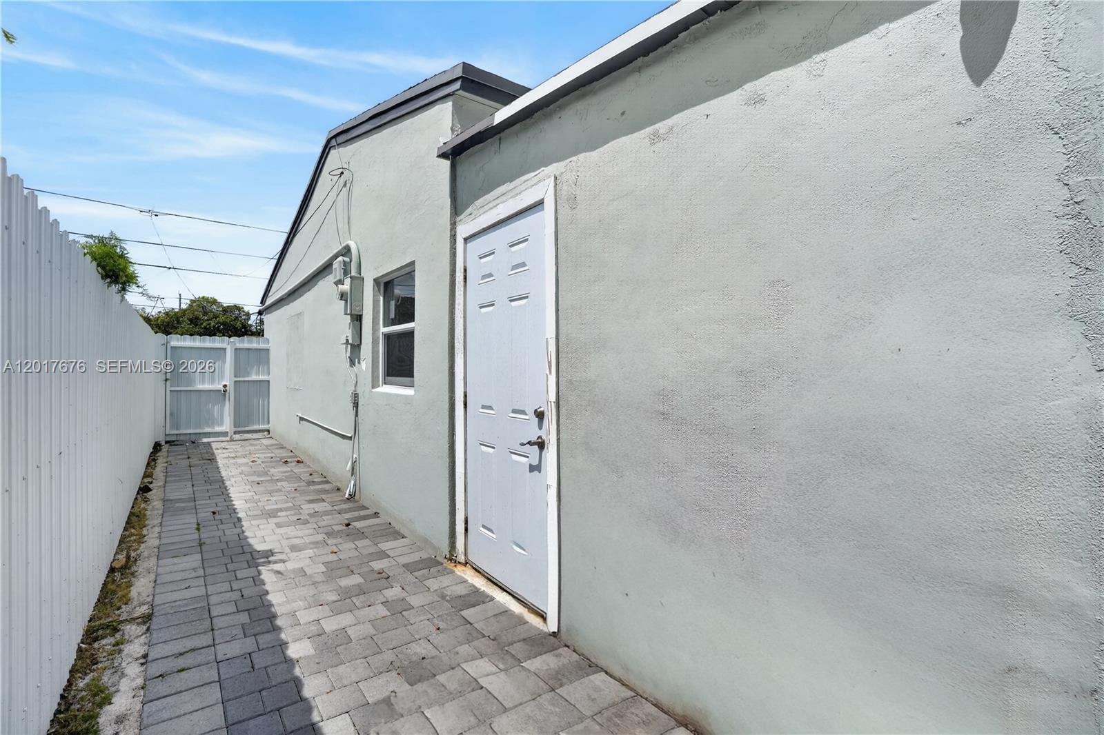 1130 3 / 2 1131 sq. ft. $ 2026-10-16 0 Photo