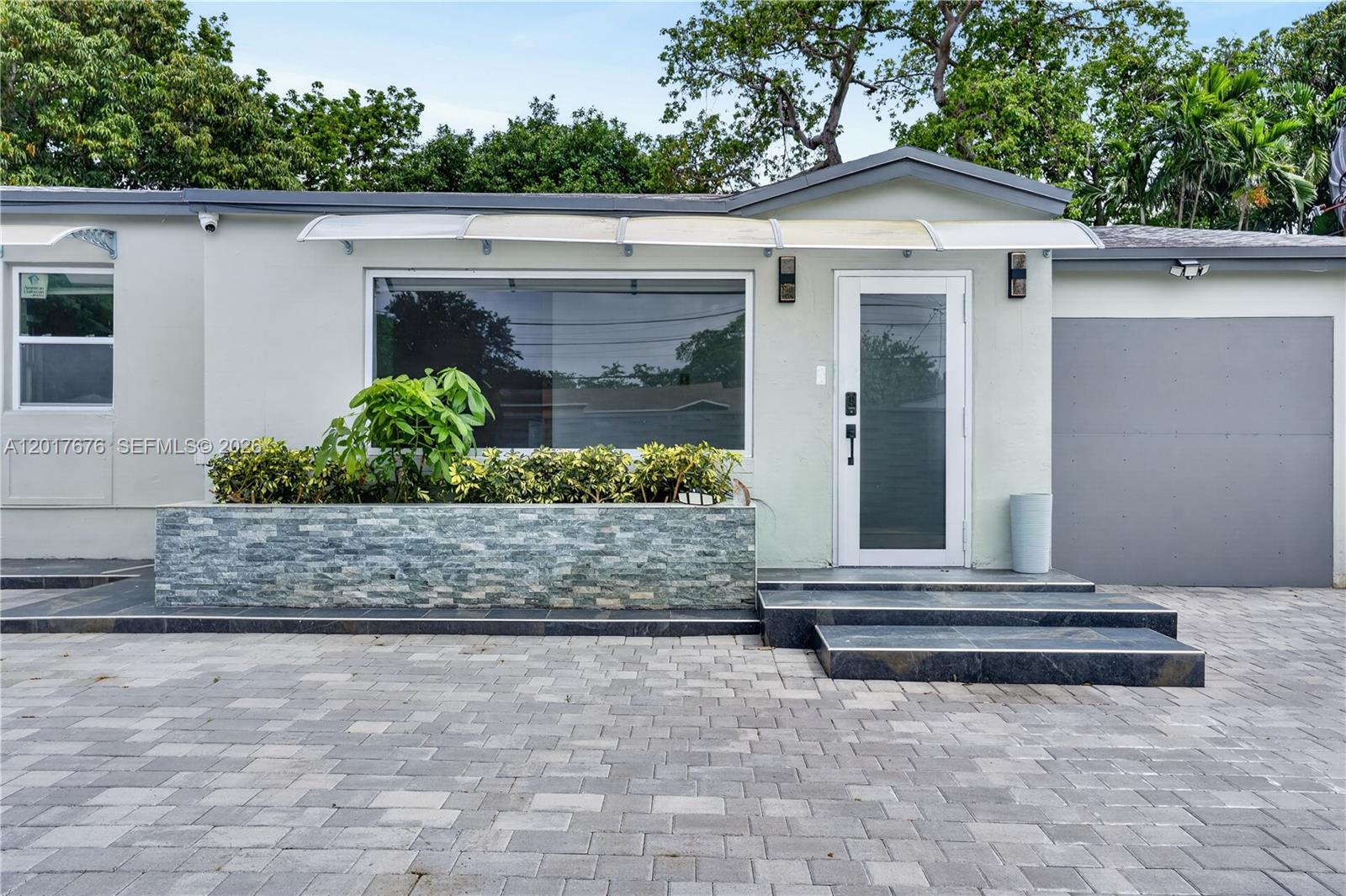 1130 3 / 2 1131 sq. ft. $ 2026-10-16 0 Photo