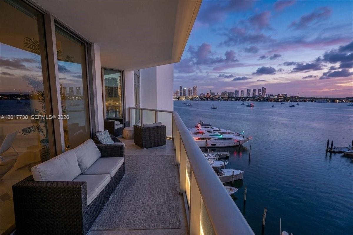 Photo of 17301 Biscayne Blvd #605, North Miami Beach, Florida, 33160 -