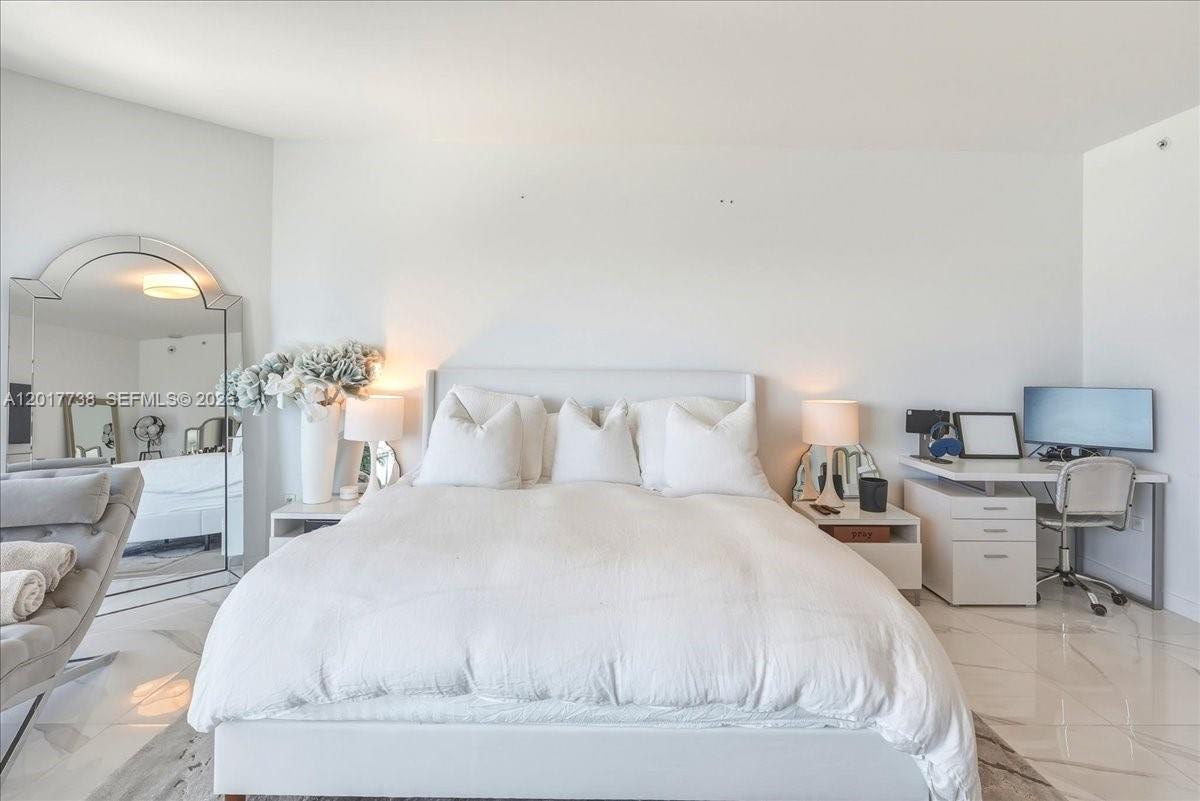 Photo of 17301 Biscayne Blvd #605, North Miami Beach, Florida, 33160 -