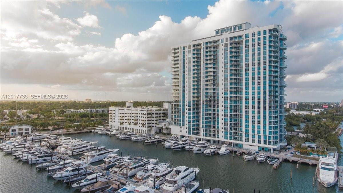 Photo of 17301 Biscayne Blvd #605, North Miami Beach, Florida, 33160 -