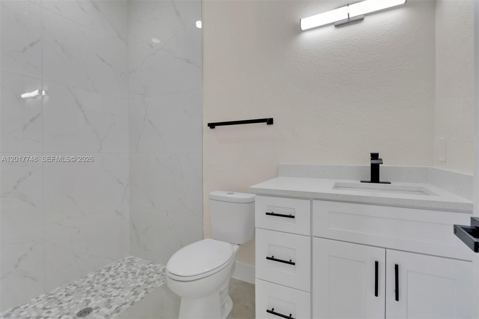 Ver detalles / 2383 sq. ft. $ 2026-05-12 0 foto