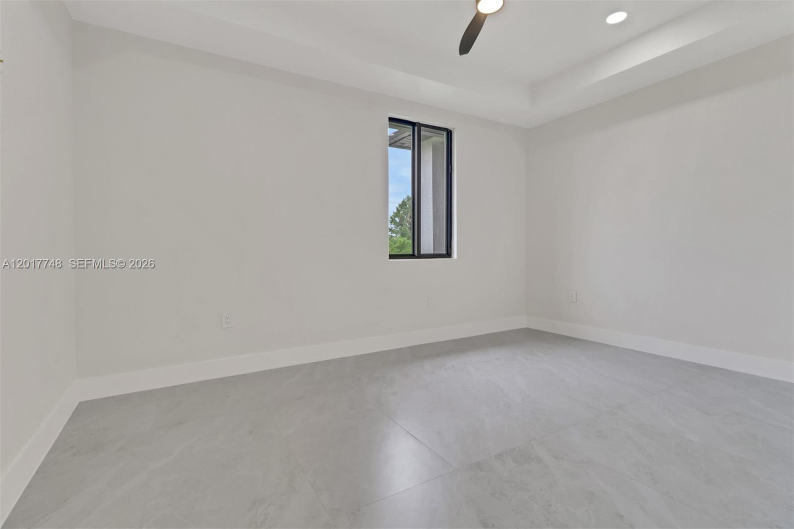 Ver detalles / 2383 sq. ft. $ 2026-05-12 0 foto