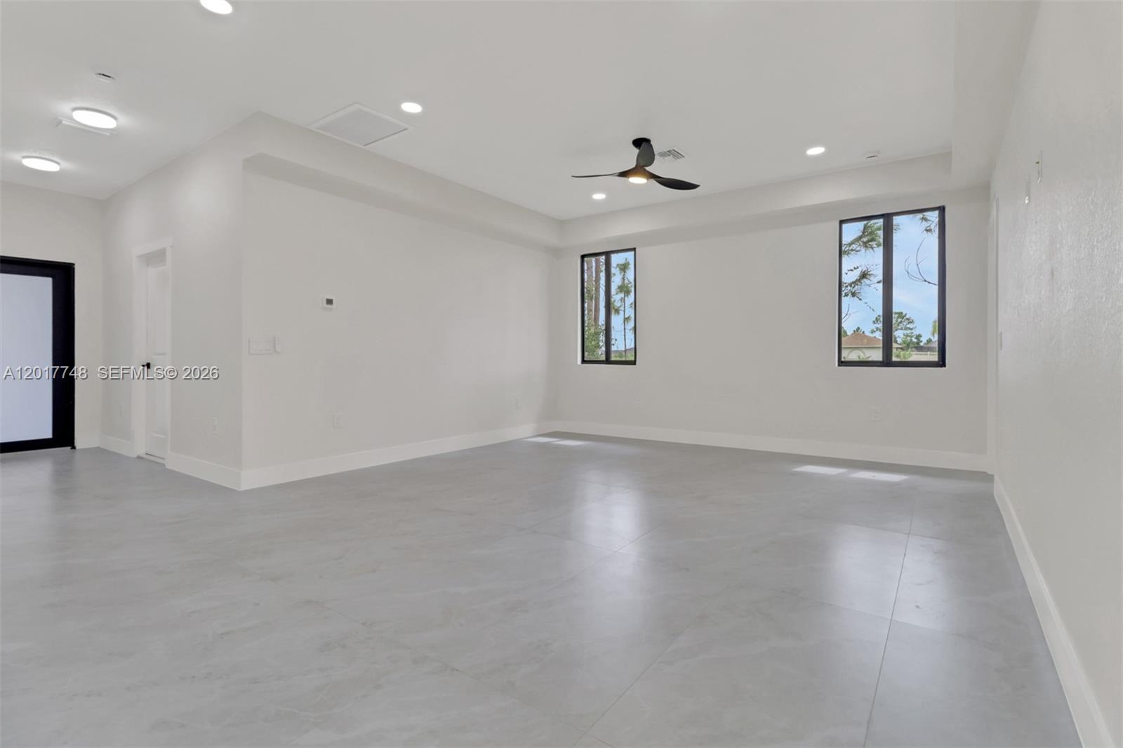 Ver detalles / 2383 sq. ft. $ 2026-05-12 0 foto