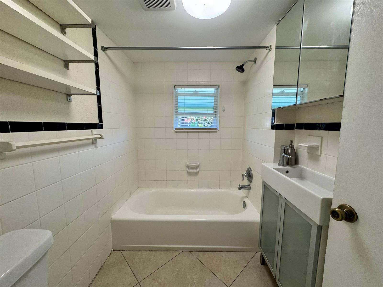 1-6  / 0  sq. ft. $ 2026-06-12 0 Photo