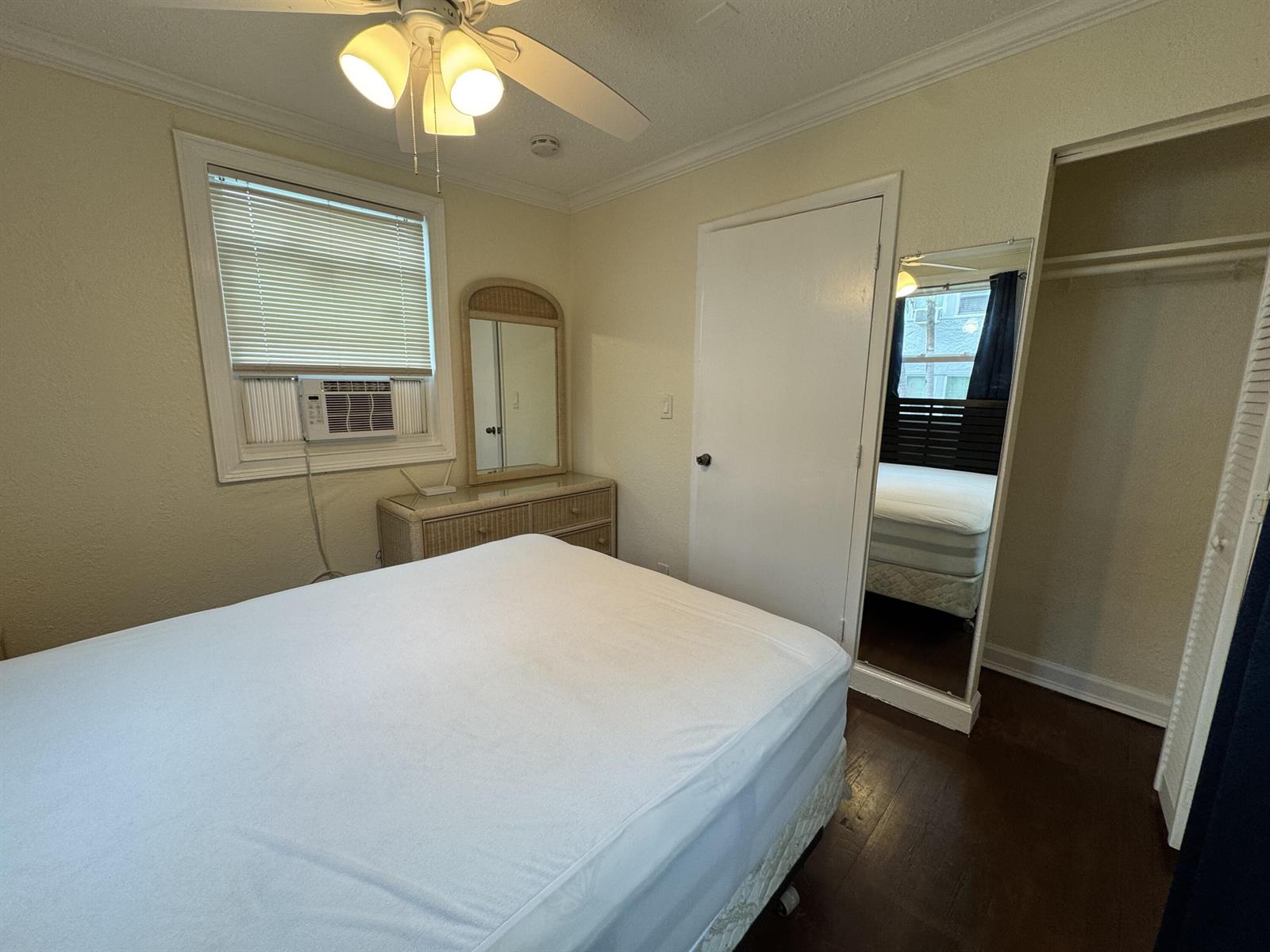 1-6  / 0  sq. ft. $ 2026-06-12 0 Photo