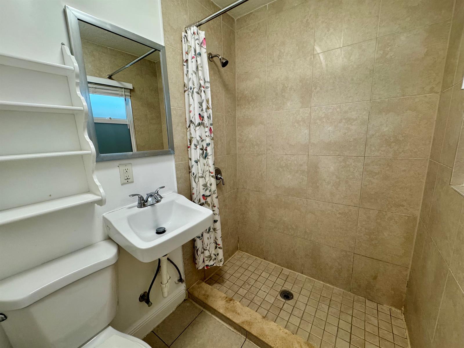 1-6  / 0  sq. ft. $ 2026-06-12 0 Photo