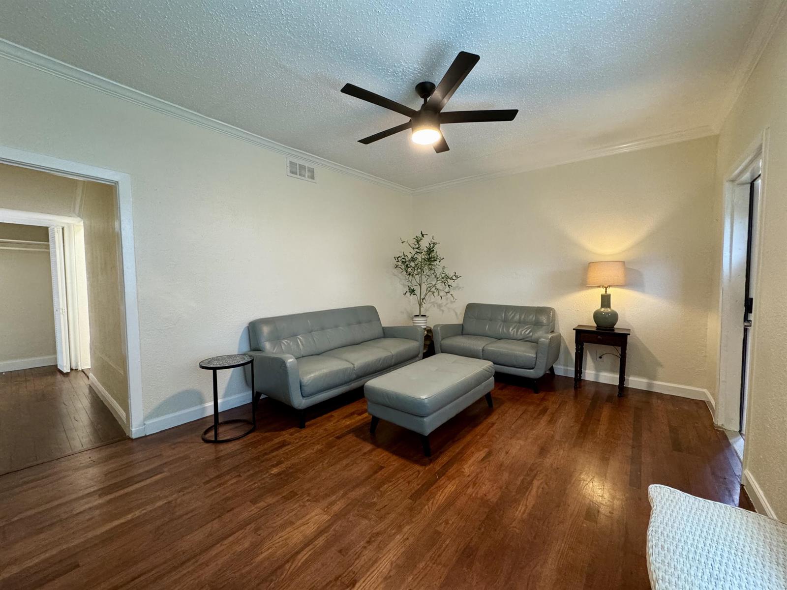 1-6  / 0  sq. ft. $ 2026-06-12 0 Photo