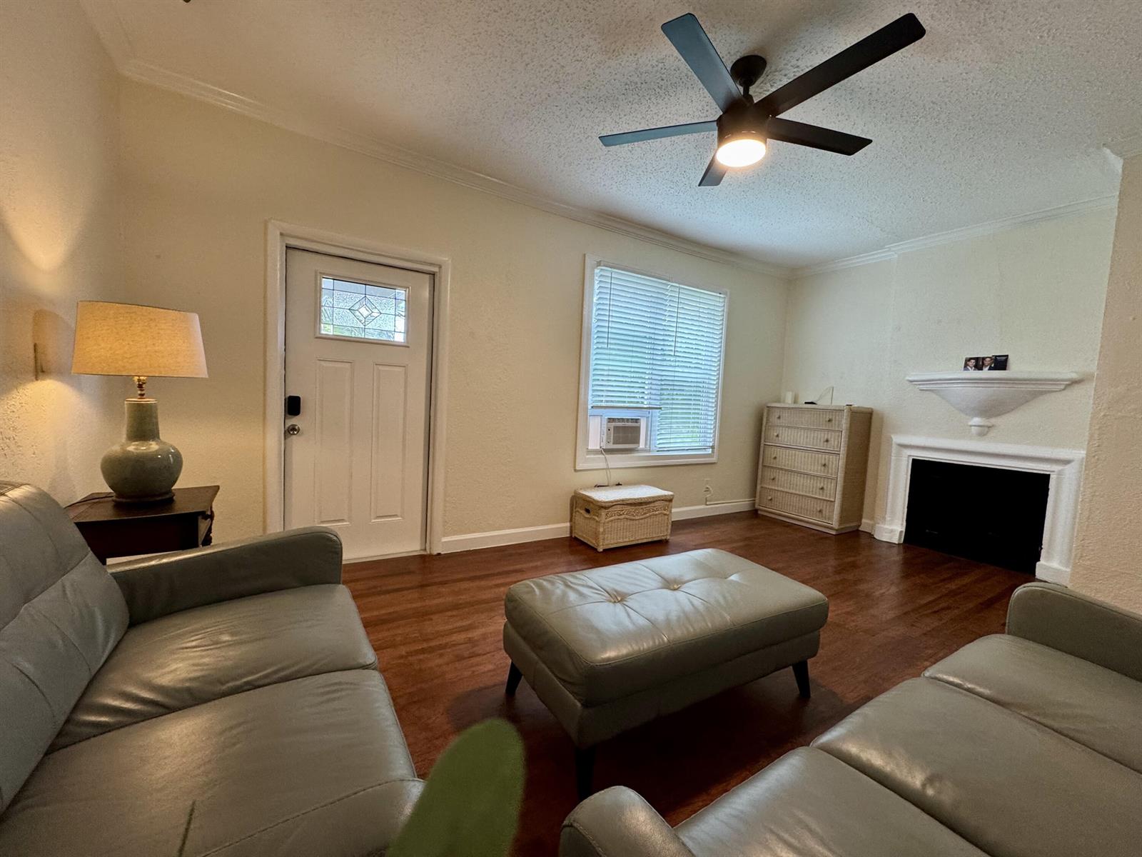 1-6  / 0  sq. ft. $ 2026-06-12 0 Photo