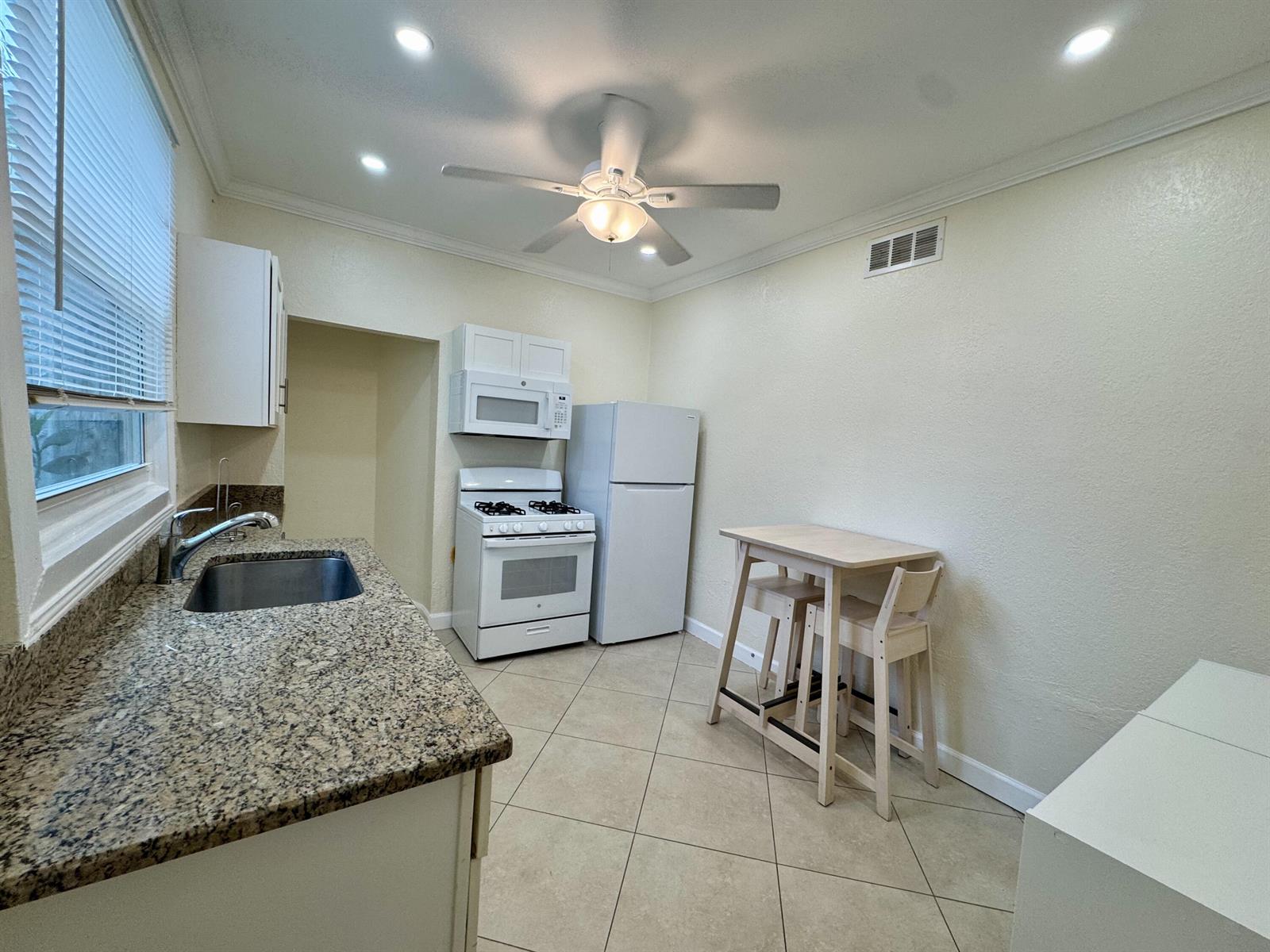1-6  / 0  sq. ft. $ 2026-06-12 0 Photo