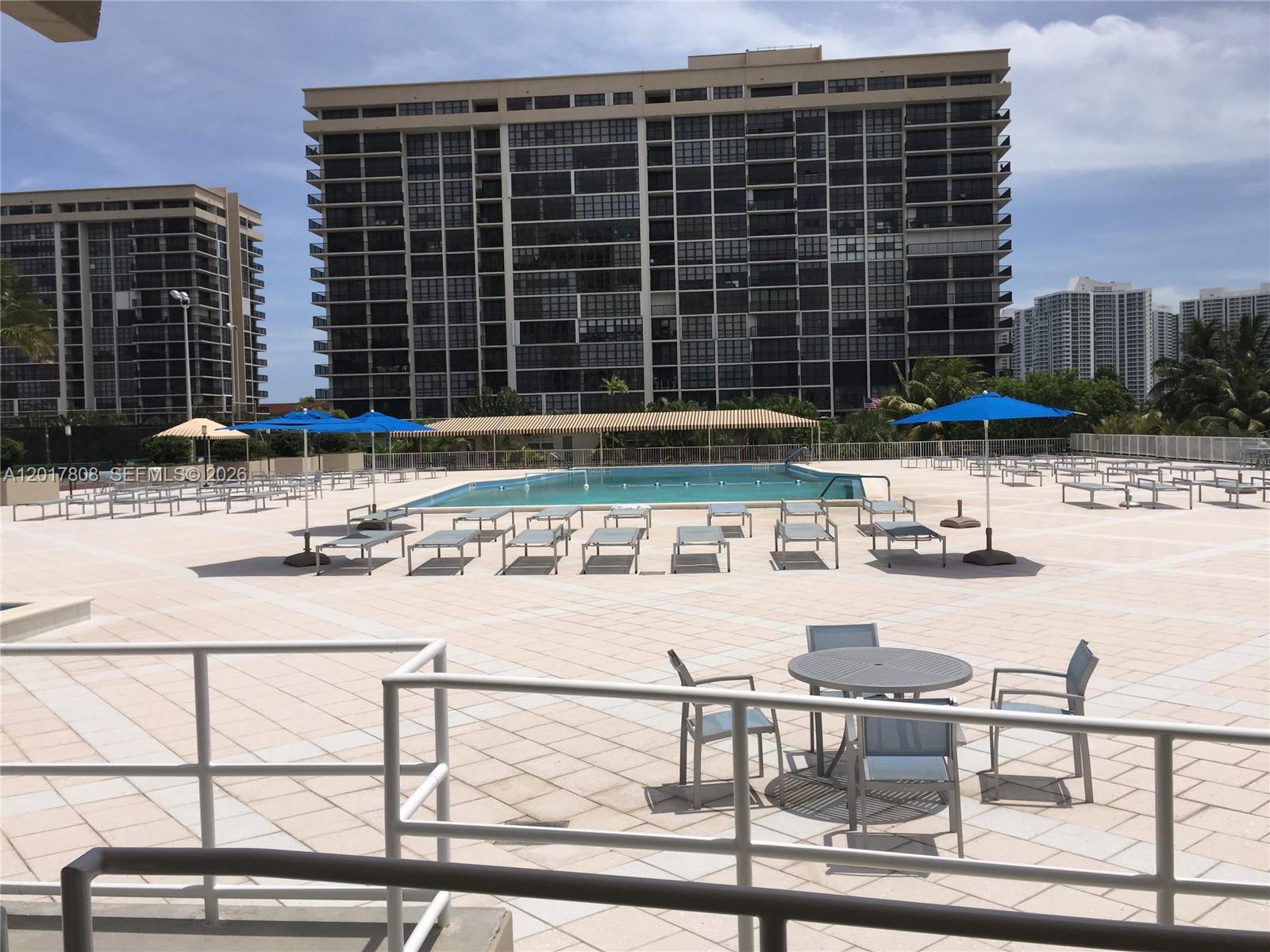 4B 1 / 2 870 sq. ft. $ 2026-05-12 0 Photo