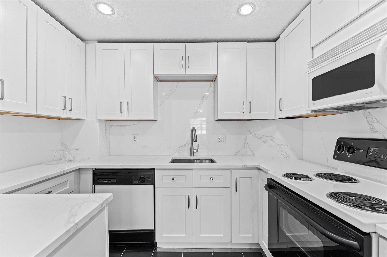 Ver detalles 18q 3 / 1740 sq. ft. $ 2026-06-18 0 foto