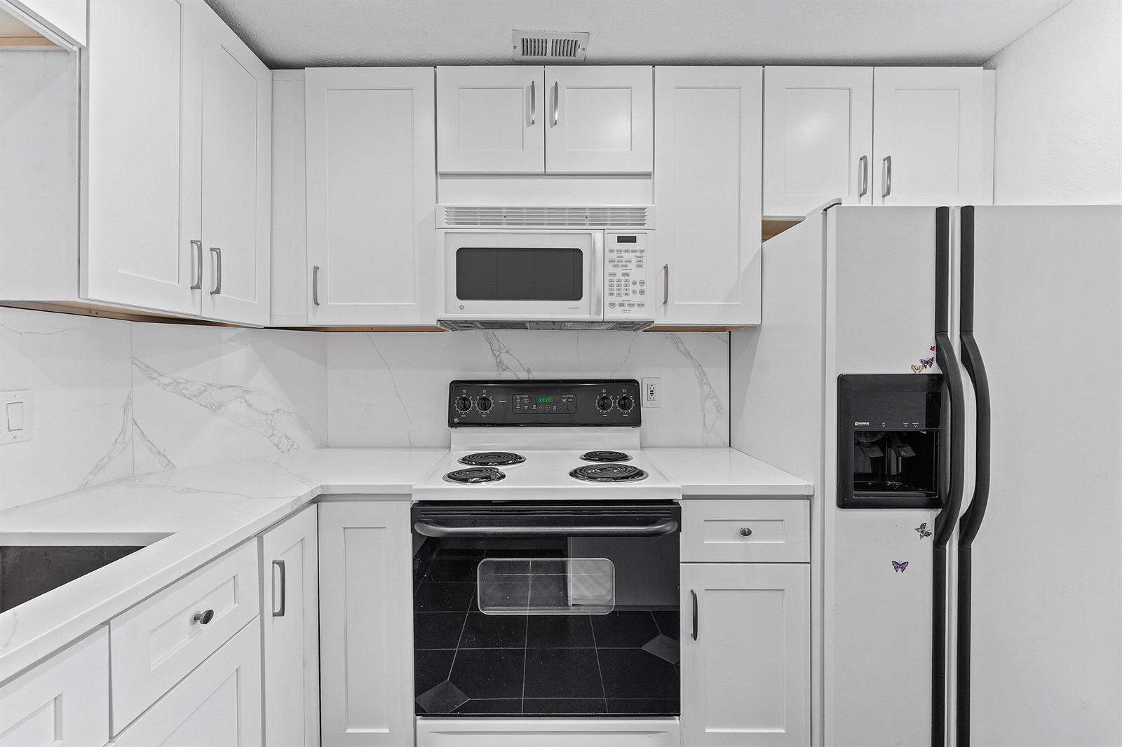 Ver detalles 18q 3 / 1740 sq. ft. $ 2026-06-18 0 foto