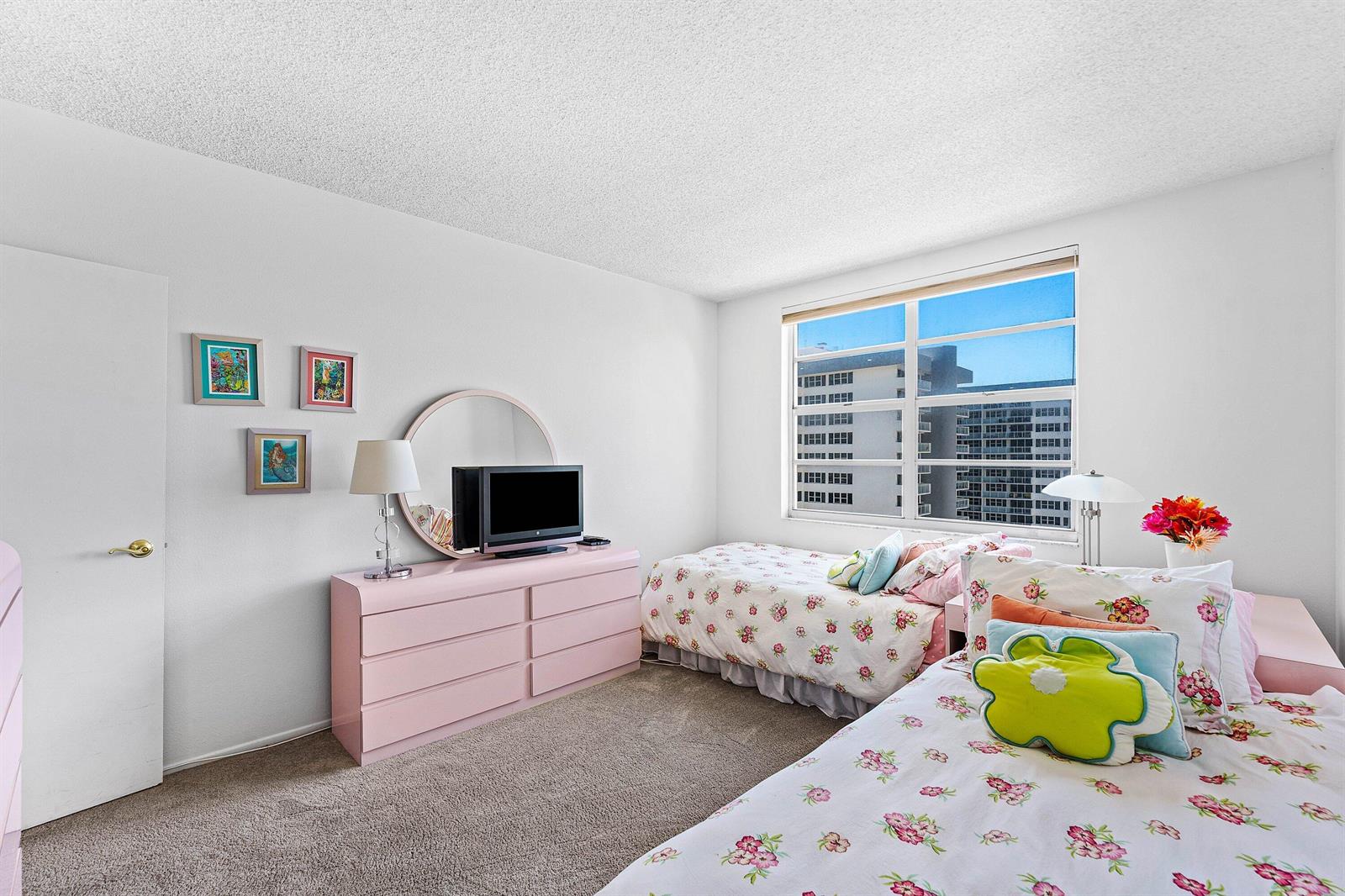 Ver detalles 18q 3 / 1740 sq. ft. $ 2026-06-18 0 foto