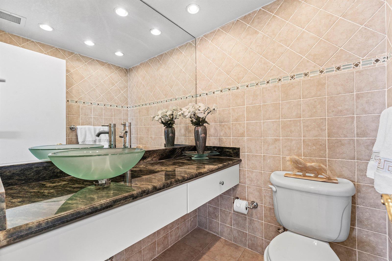 Ver detalles 18q 3 / 1740 sq. ft. $ 2026-06-18 0 foto