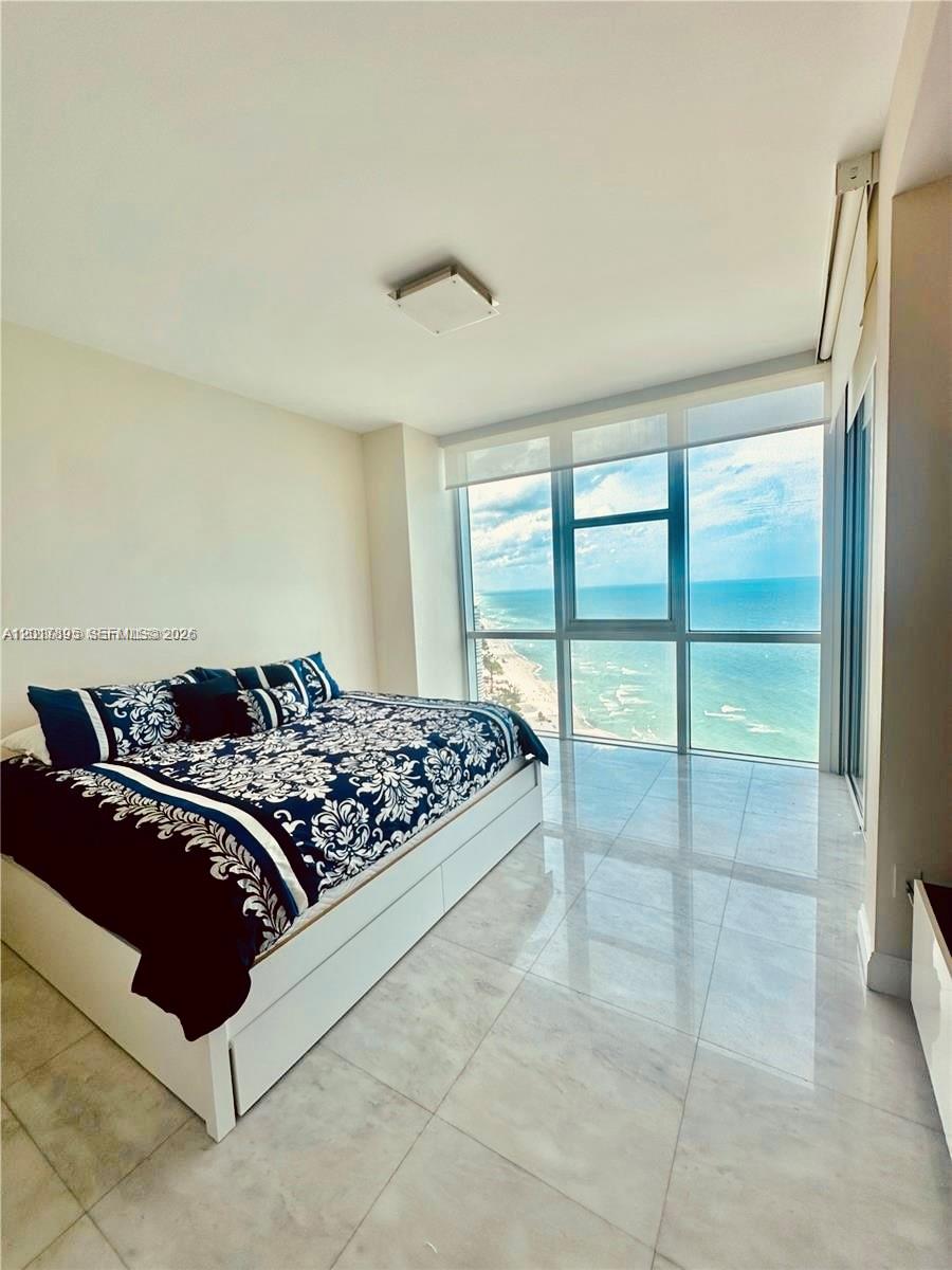 4508 2 / 3 1570 sq. ft. $ 2026-05-12 0 Photo