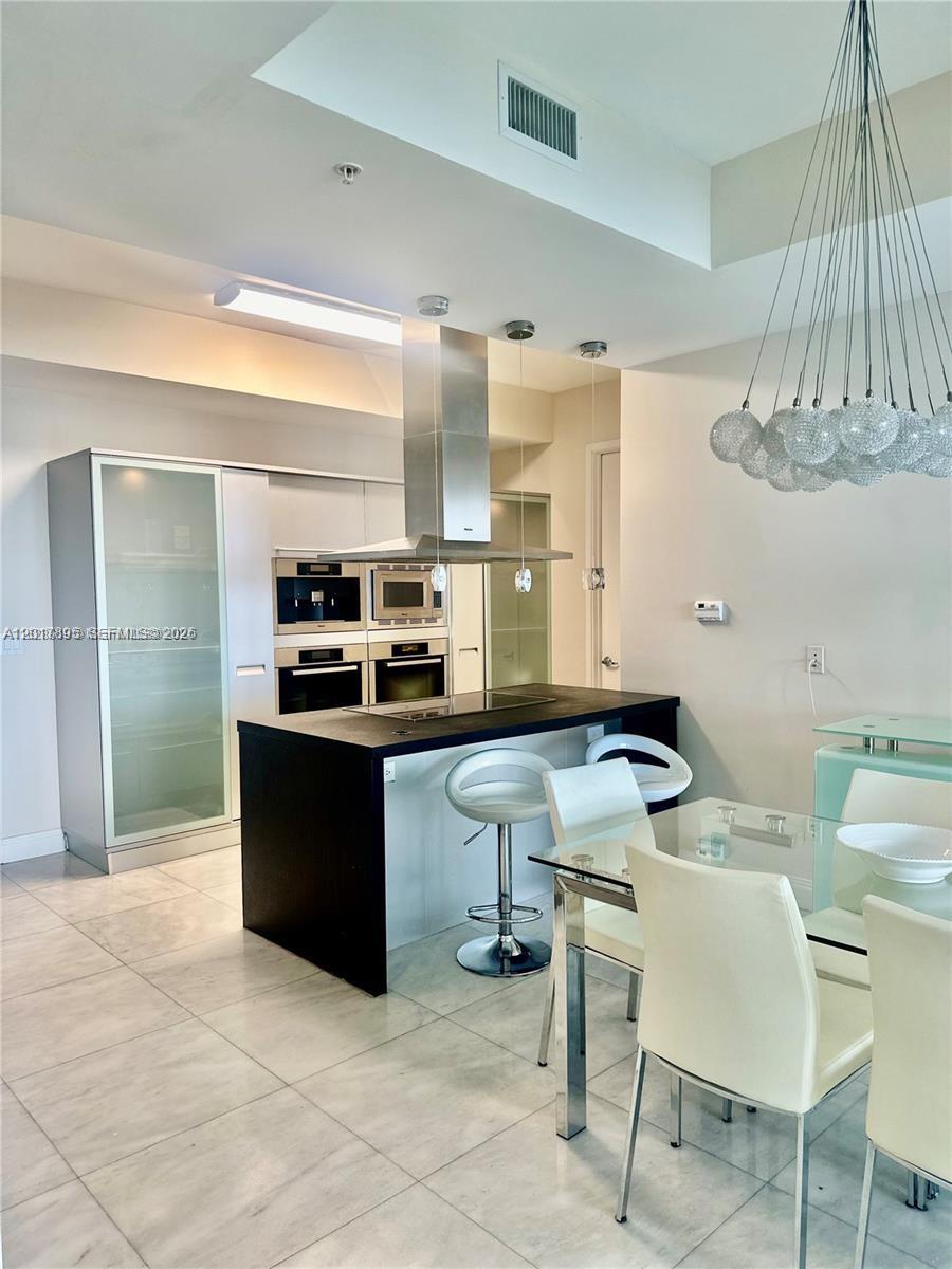 4508 2 / 3 1570 sq. ft. $ 2026-05-12 0 Photo
