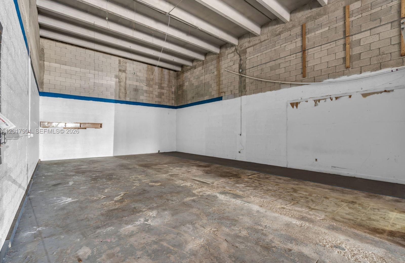 See details 6423 / sq. ft. $ 2026-05-12 0 Photo