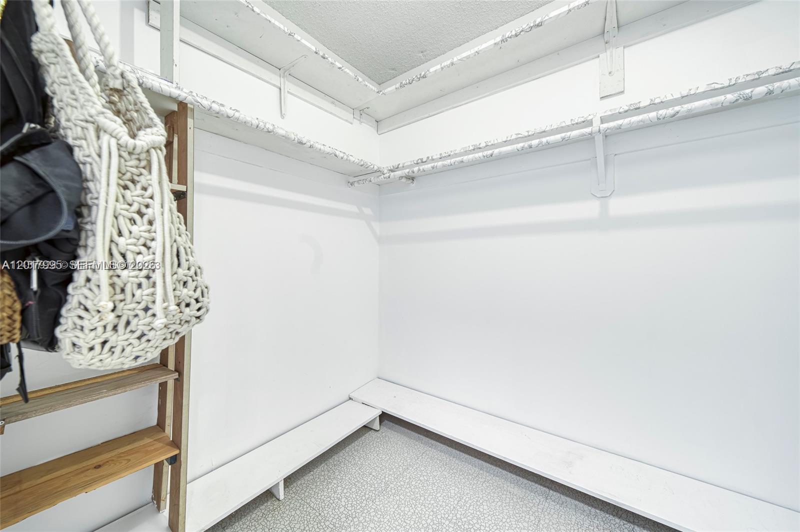 401-1 1 / 1 909 sq. ft. $ 2026-05-12 0 Photo