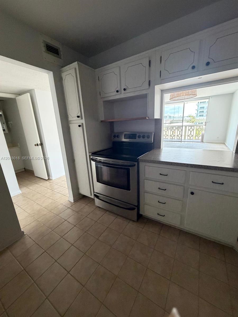 Photo of 1817 Ocean Dr #319, Hallandale Beach, Florida, 33009 -