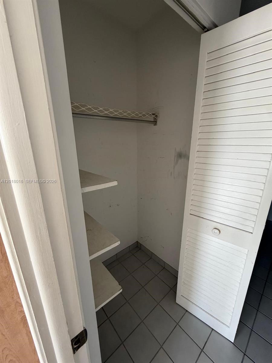 Photo of 1817 Ocean Dr #319, Hallandale Beach, Florida, 33009 -
