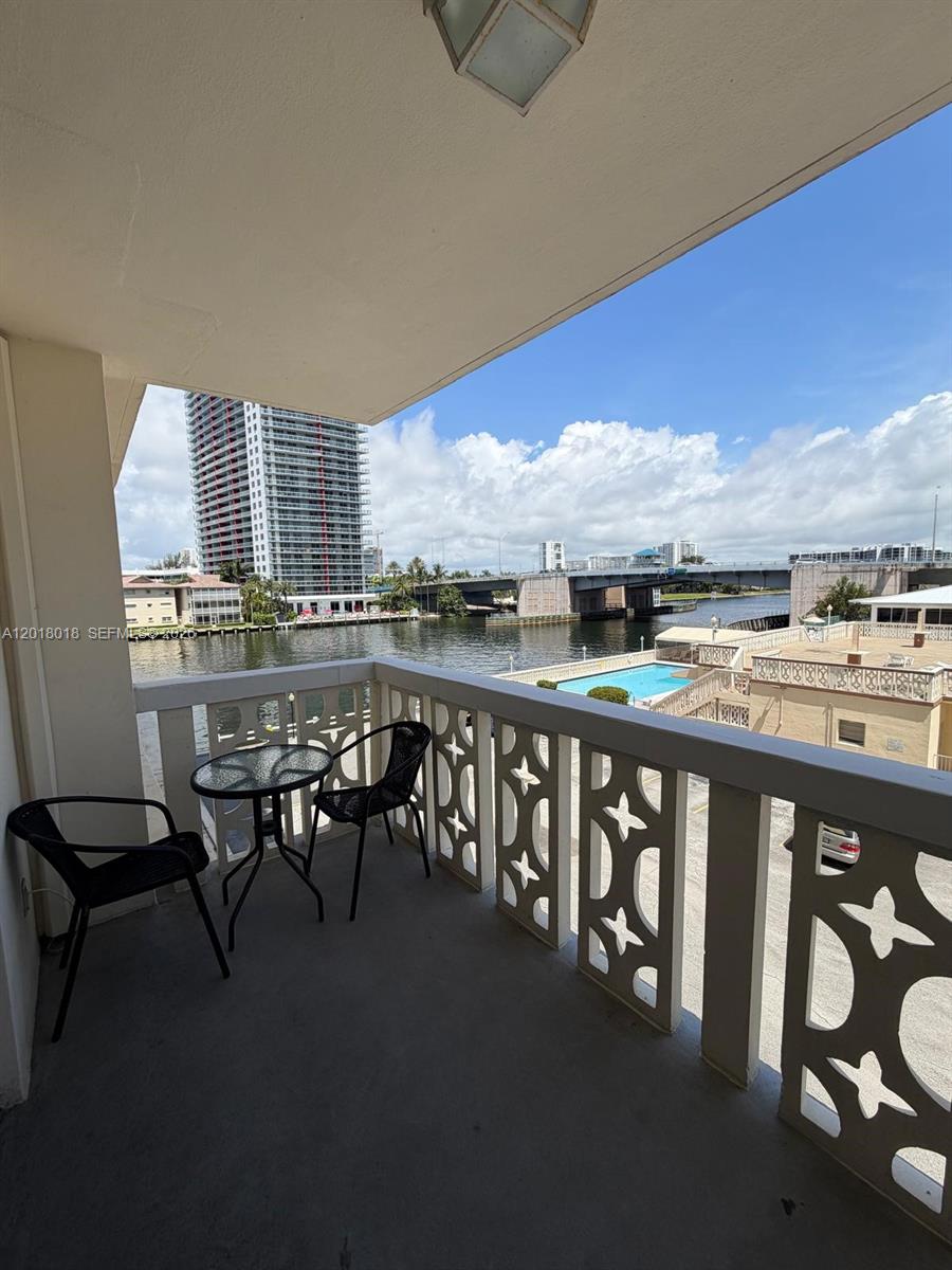 Photo of 1817 Ocean Dr #319, Hallandale Beach, Florida, 33009 -