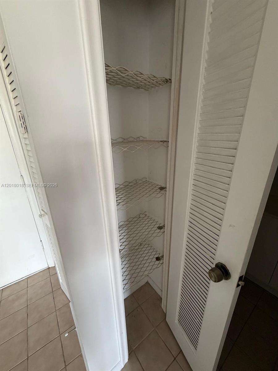 Photo of 1817 Ocean Dr #319, Hallandale Beach, Florida, 33009 -