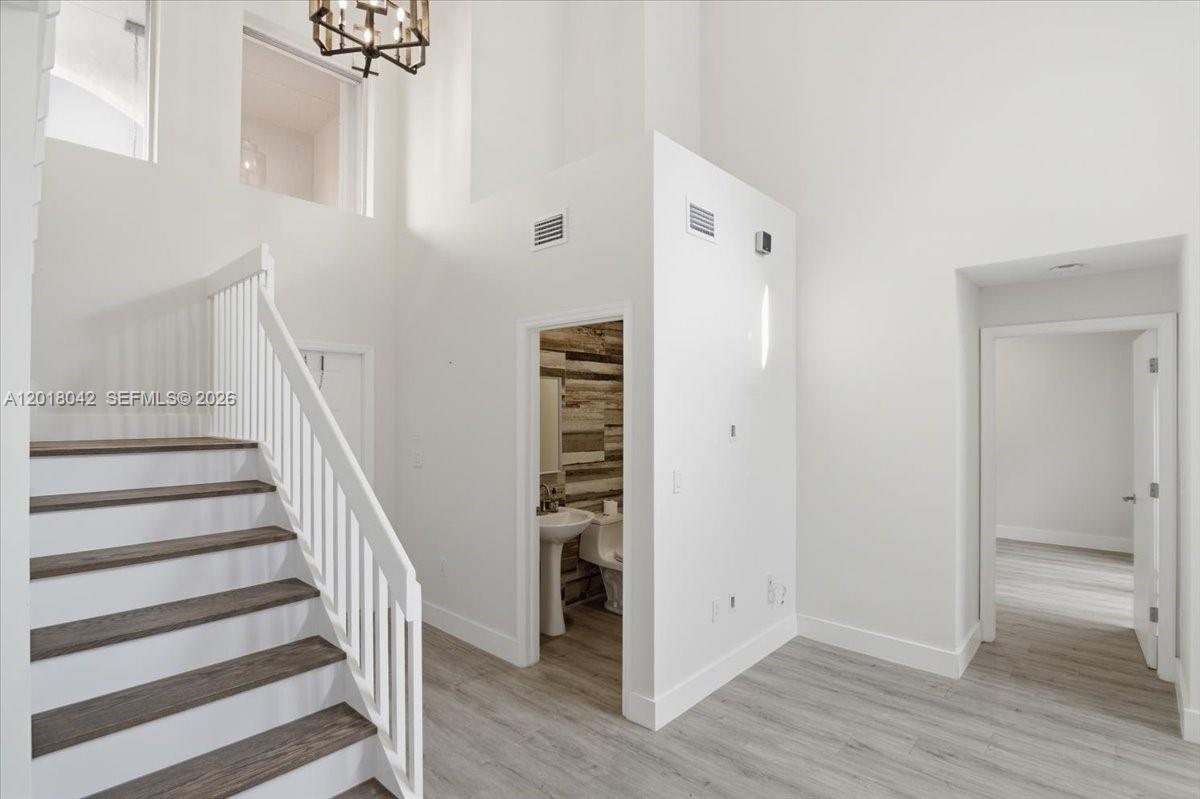 Photo of 1135 Oysterwood St (1135), Hollywood, Florida, 33019 -