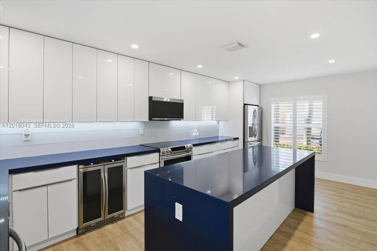 Photo of 1135 Oysterwood St (1135), Hollywood, Florida, 33019 -