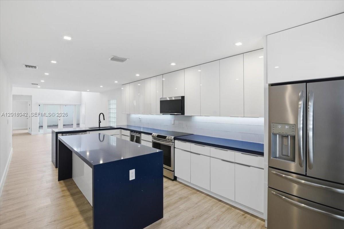 Photo of 1135 Oysterwood St (1135), Hollywood, Florida, 33019 -