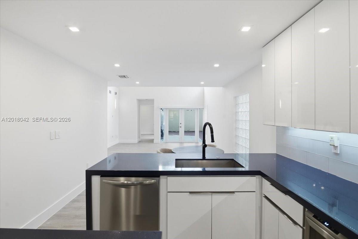 Photo of 1135 Oysterwood St (1135), Hollywood, Florida, 33019 -