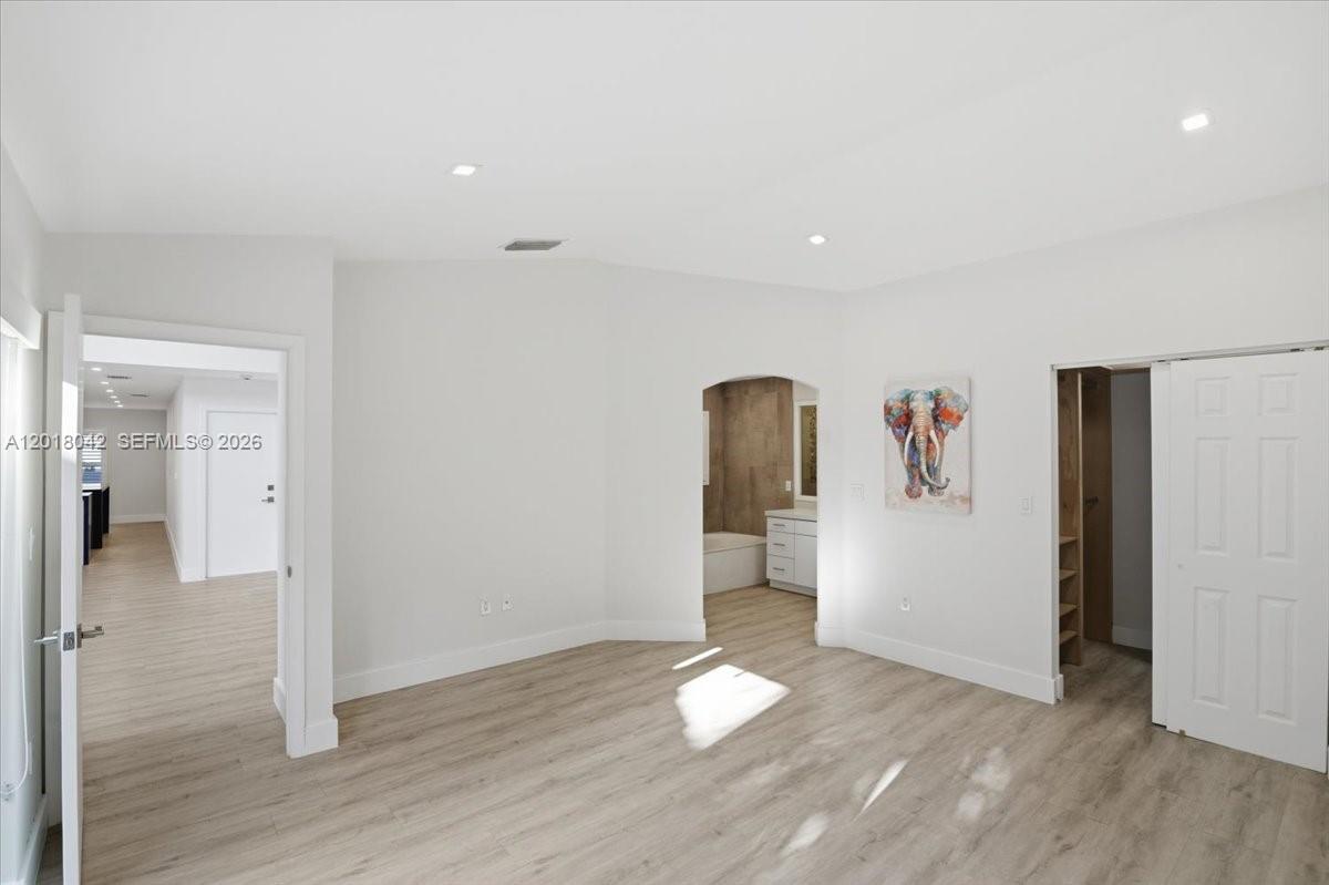 Photo of 1135 Oysterwood St (1135), Hollywood, Florida, 33019 -