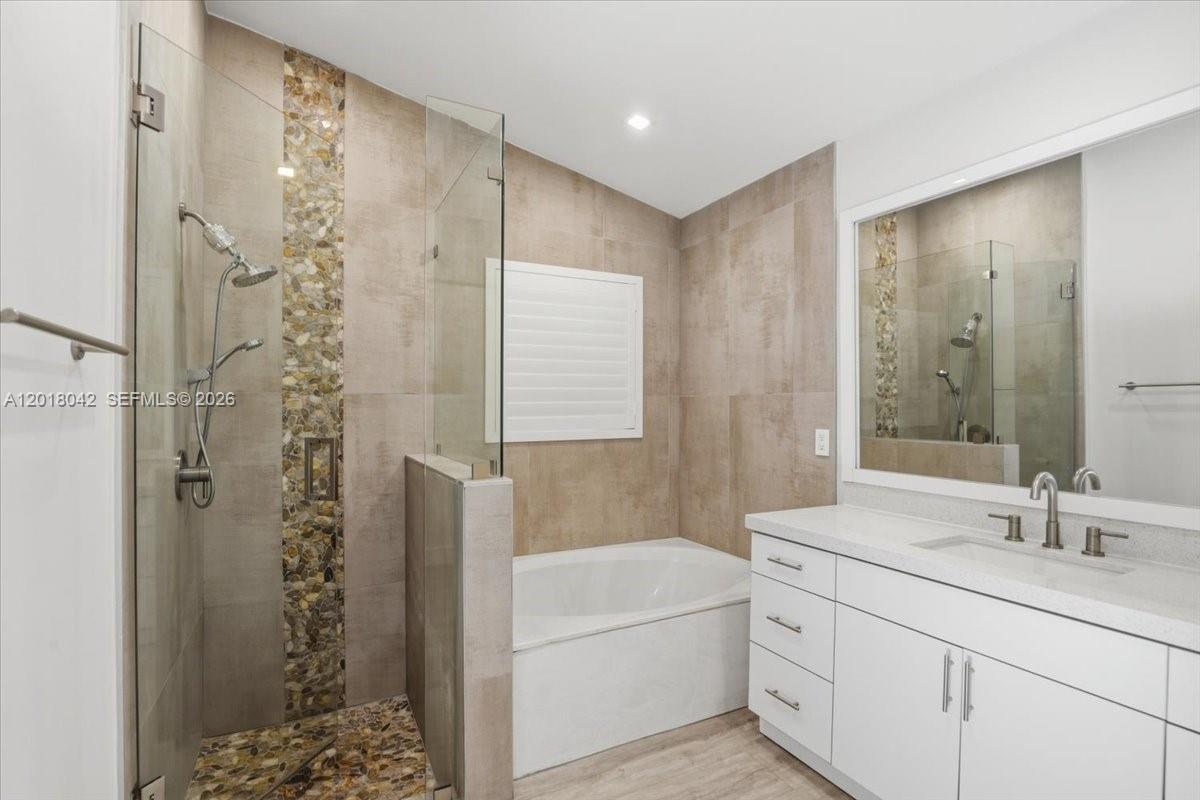 Photo of 1135 Oysterwood St (1135), Hollywood, Florida, 33019 -