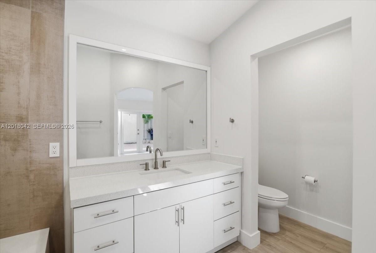 Photo of 1135 Oysterwood St (1135), Hollywood, Florida, 33019 -
