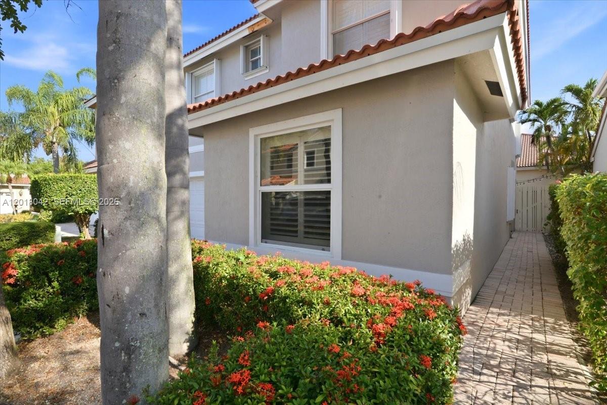 Photo of 1135 Oysterwood St (1135), Hollywood, Florida, 33019 -