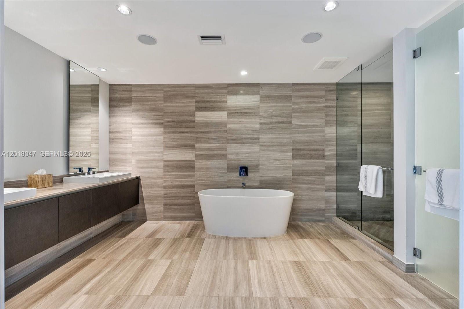 Photo of 3300 188th St  #217, Aventura, Florida, 33180 - 
