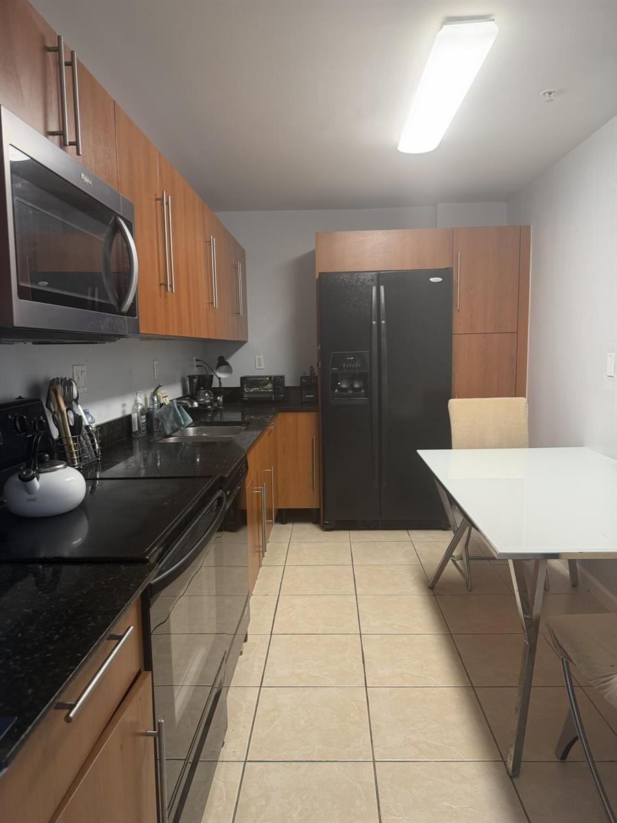 Photo of 3001 Ocean #203, Hollywood, Florida, 33019 - IMG_4825