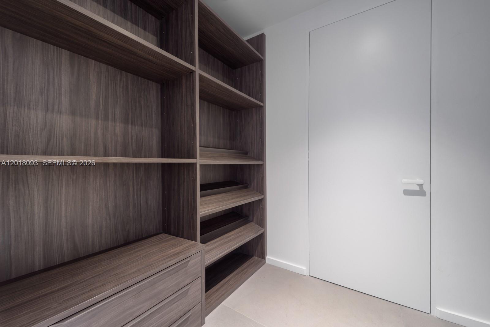 7B 3 / 4 2913 sq. ft. $ 2026-05-13 0 Photo