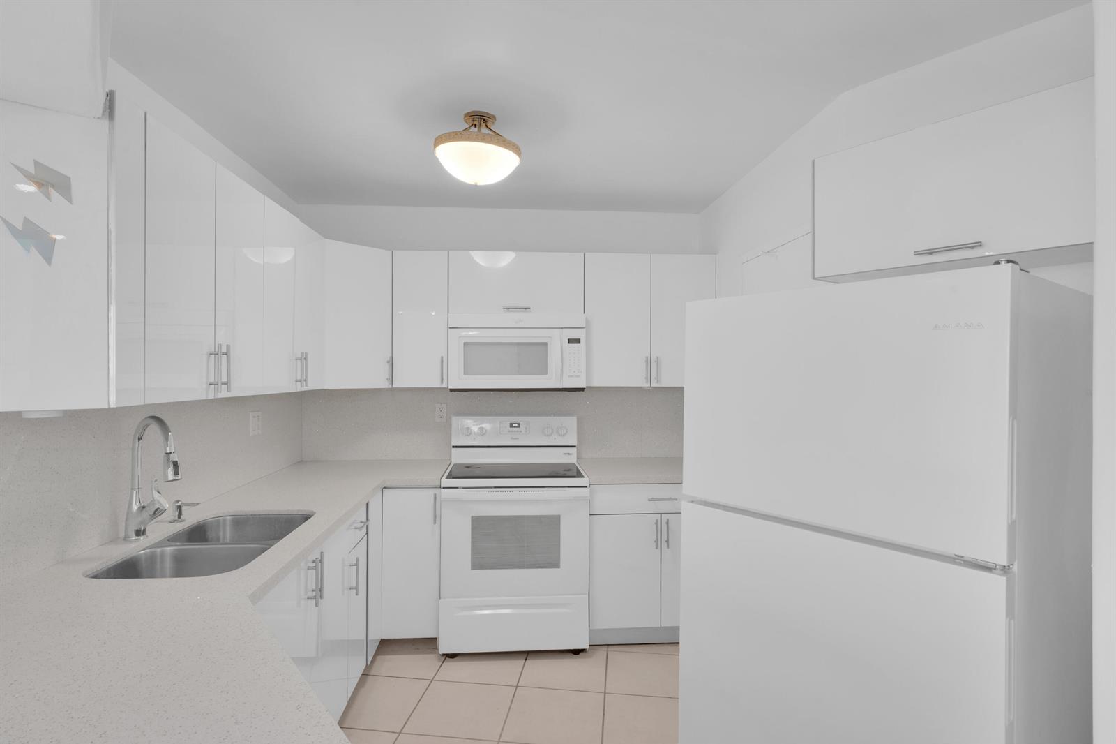 Photo of 3725 Ocean  #1215, Hollywood, Florida, 33019 - Final (20 of 34)