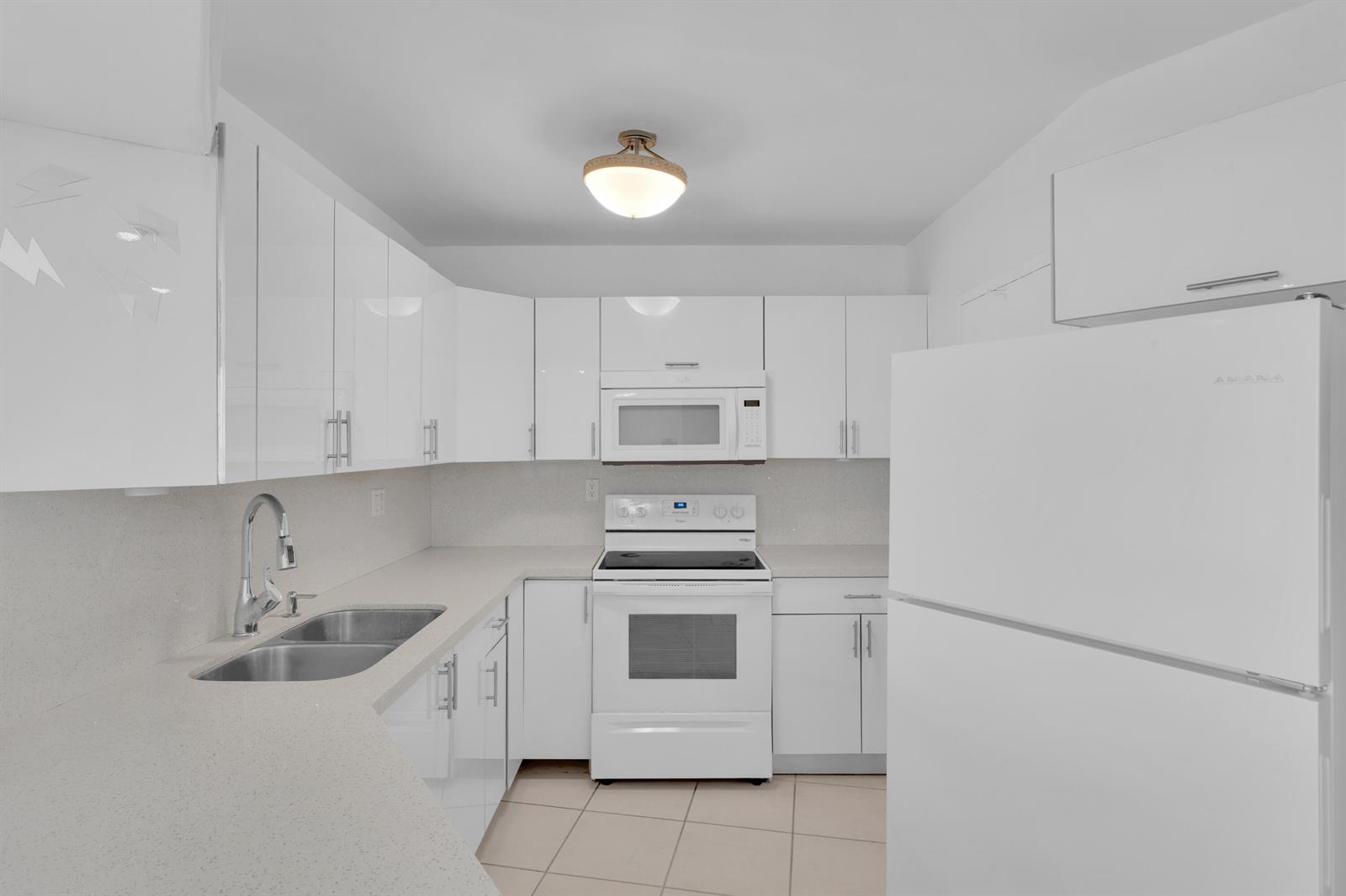 Photo of 3725 Ocean  #1215, Hollywood, Florida, 33019 - Final (21 of 34)