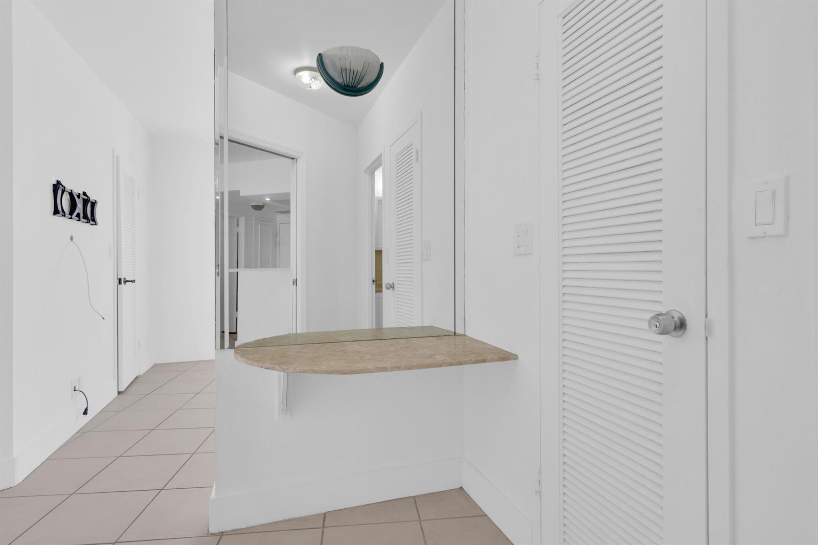 Photo of 3725 Ocean  #1215, Hollywood, Florida, 33019 - Final (3 of 34)