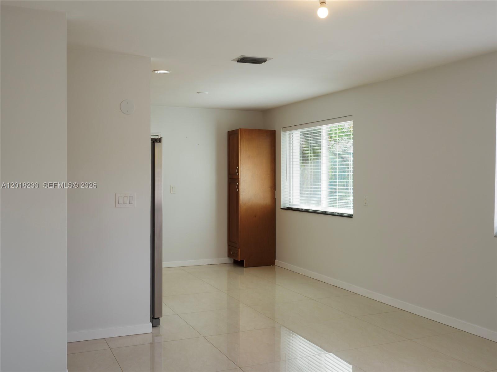 See details / 1880 sq. ft. $ 2026-05-13 0 Photo