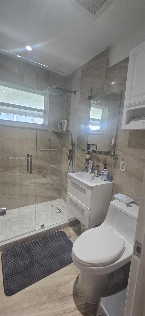 See details / 1880 sq. ft. $ 2026-05-13 0 Photo