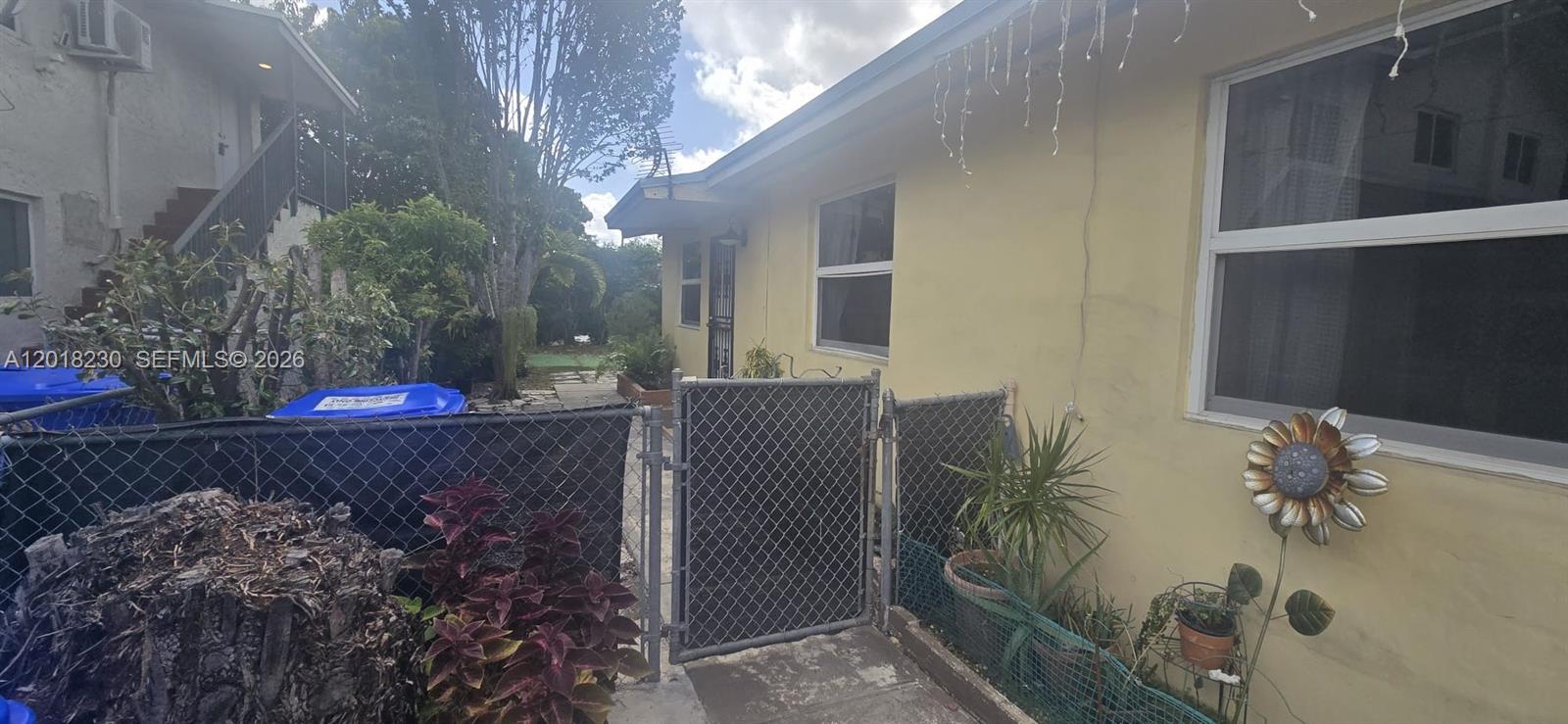 See details / 1880 sq. ft. $ 2026-05-13 0 Photo